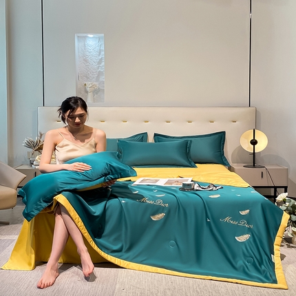 91家纺网 家纺一手货源 找家纺 澳梵 2024新款莫代尔夏被四件套 羽毛绿