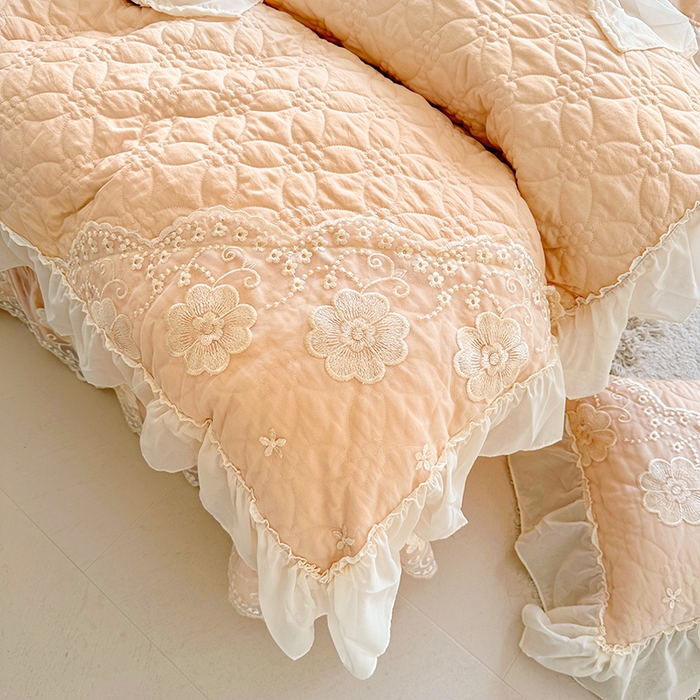 91家纺网 家纺一手货源 找家纺 罗艺轩 2024新款公主风水洗棉全夹棉床盖款四件套-盛宴 盛宴-香槟