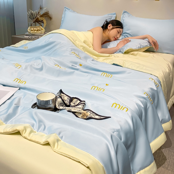 91家纺网 家纺一手货源 找家纺 澳梵 2024新款莫代尔夏被四件套 minmin蓝