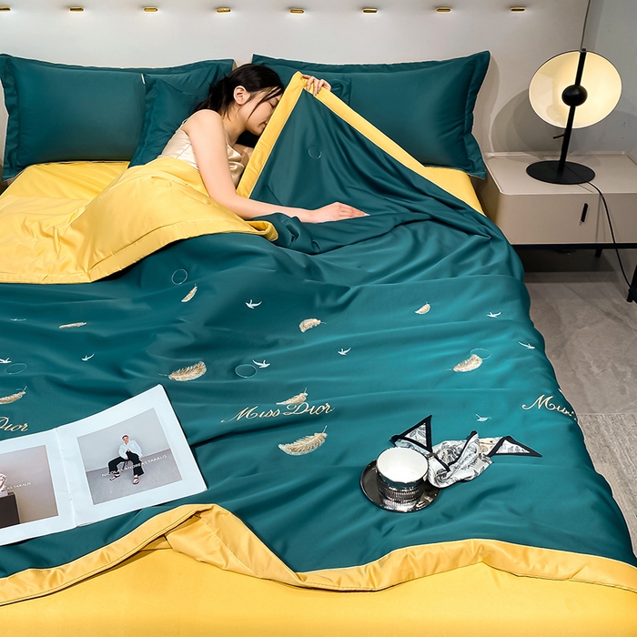 91家纺网 家纺一手货源 找家纺 澳梵 2024新款莫代尔夏被四件套 羽毛绿