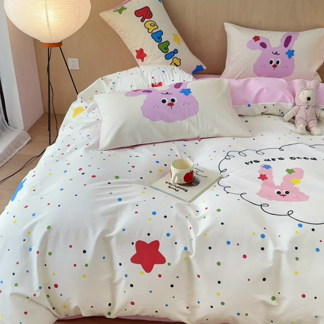 91家纺网 家纺一手货源 找家纺 千朵 2024新款13372全棉大版四件套 小兔兔