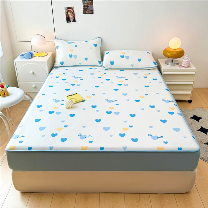 91家纺网 家纺一手货源 找家纺 喜居 2024新款碳光冰丝席床笠款 蓝色爱心