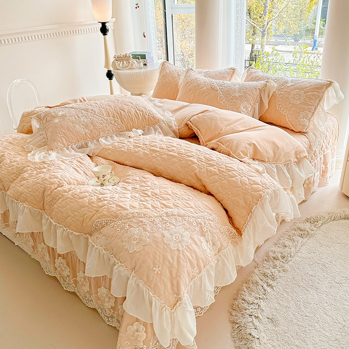 91家纺网 家纺一手货源 找家纺 罗艺轩 2024新款公主风水洗棉全夹棉床盖款四件套-盛宴 盛宴-香槟