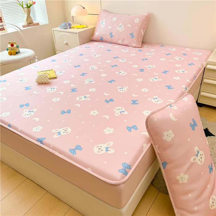 91家纺网 家纺一手货源 找家纺 喜居 2024新款碳光冰丝席床笠款 可爱兔