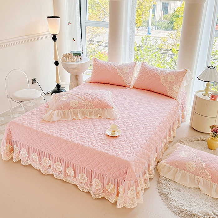 91家纺网 家纺一手货源 找家纺 罗艺轩 2024新款公主风水洗棉全夹棉床盖款三件套-盛宴 盛宴-少女粉