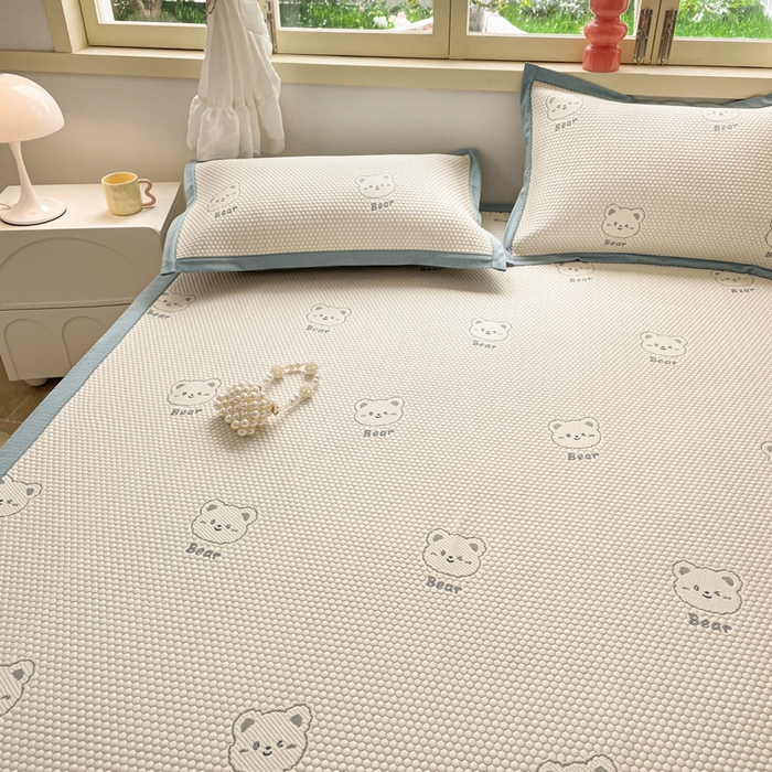 91家纺网 家纺一手货源 找家纺 慕澄 2024新款A类PE提花凉感豆豆复合款凉席 提花豆豆-bear蓝