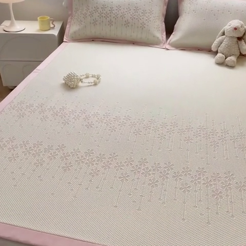 91家纺网 家纺一手货源 找家纺 慕澄 2024新款A类PE提花凉感豆豆复合款凉席 提花豆豆-雪花粉