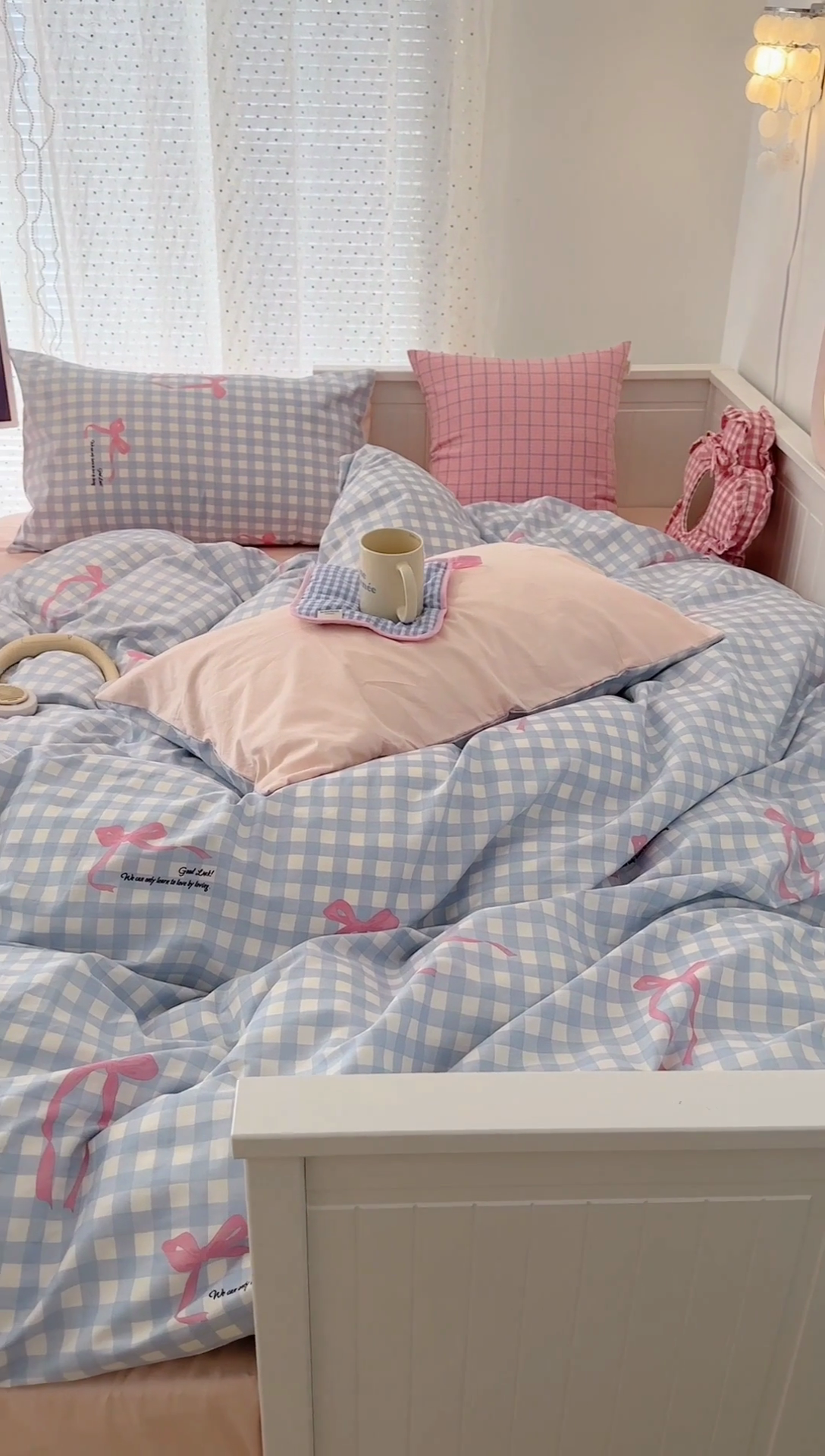 91家纺网 家纺一手货源 找家纺 昔可家纺 2024新款全棉条纹格子四件套--蝴蝶结系列 蓝格子蝴蝶结