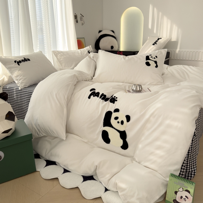 91家纺网 家纺一手货源 找家纺 曼谷家纺 年新款熊猫毛巾绣四件套柔软磨毛床上用品水洗棉套件 熊猫-黑格