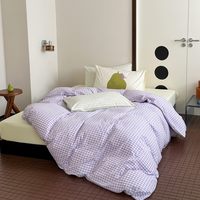 91家纺网 家纺一手货源 找家纺 艾沁家纺  2024新款32支全棉色织水洗棉四件套-紫猫+肥梨 紫格子