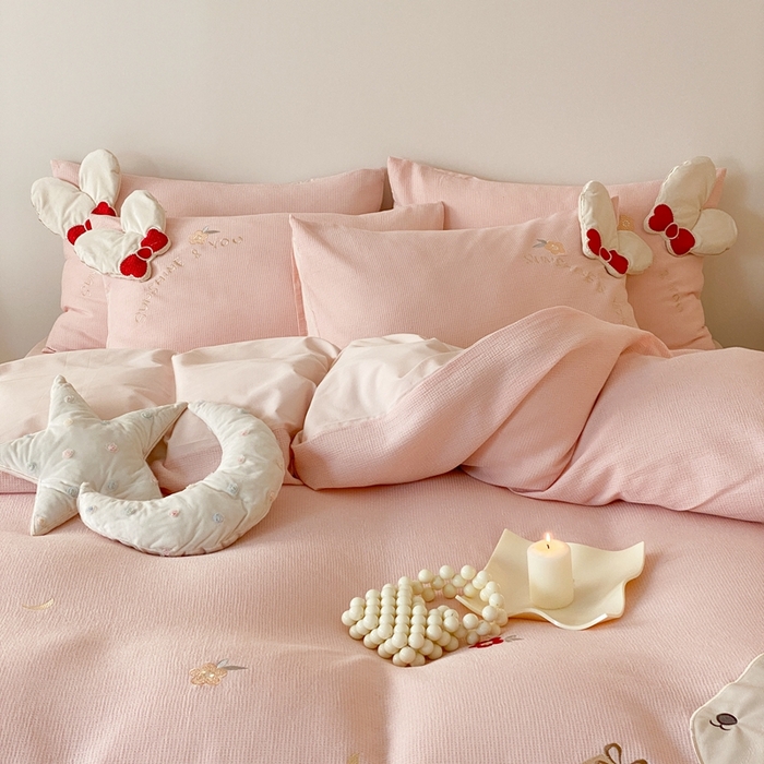 91家纺网 家纺一手货源 找家纺 （总）朗莎 2024新款A版双层纱提花绣花B版40s水洗棉四件套