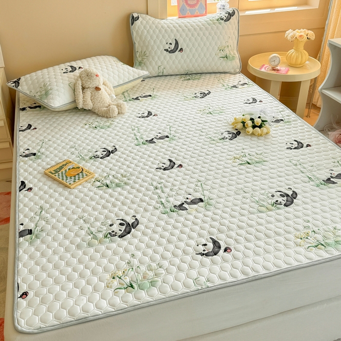 91家纺网 家纺一手货源 找家纺 简宜家居（朝初家纺） 2025新款凉感丝平铺席 熊猫团团