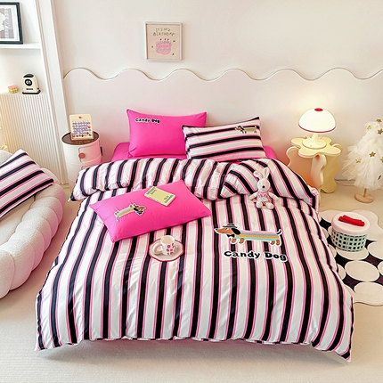 91家纺网 家纺一手货源 找家纺 其奥家纺 2025新款毛巾绣全棉四件套纯棉学生三件套-款式二 炫彩DOG-彩条