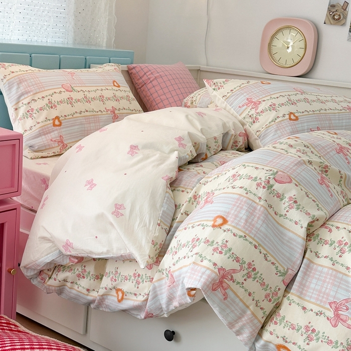 91家纺网 家纺一手货源 找家纺 昔可家纺 2024新款全棉卡通印花四件套 草莓蝴蝶结