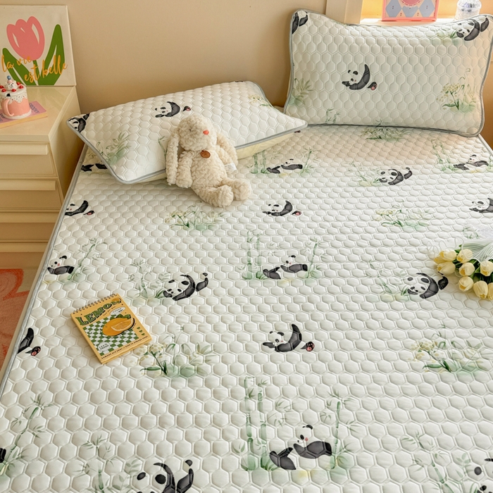 91家纺网 家纺一手货源 找家纺 简宜家居（朝初家纺） 2025新款凉感丝平铺席 熊猫团团