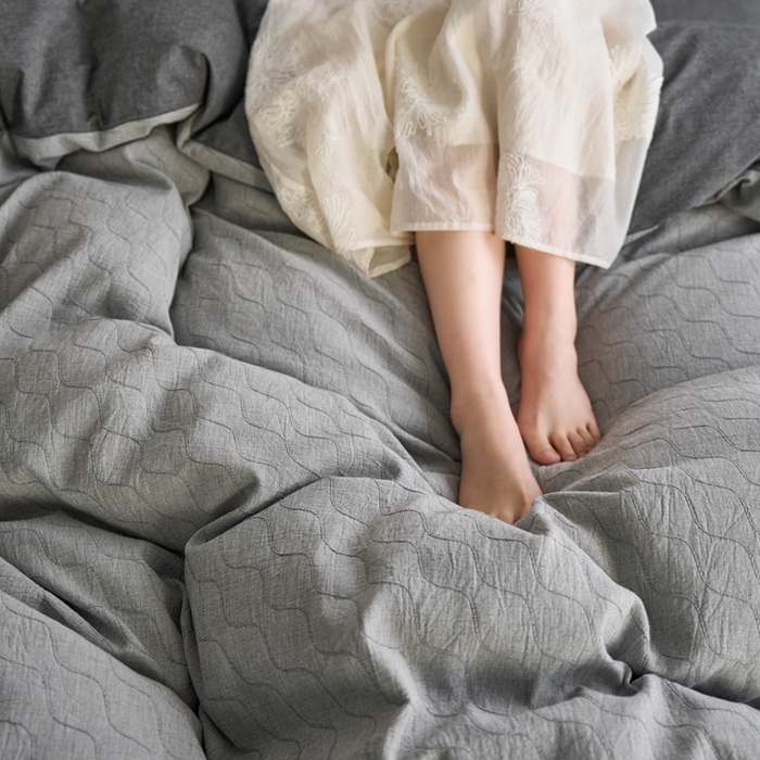 91家纺网 家纺一手货源 找家纺 安莱生活 2025新款双层纱色织提花波浪系列四件套 斜纹波浪 斜纹波兰-深灰