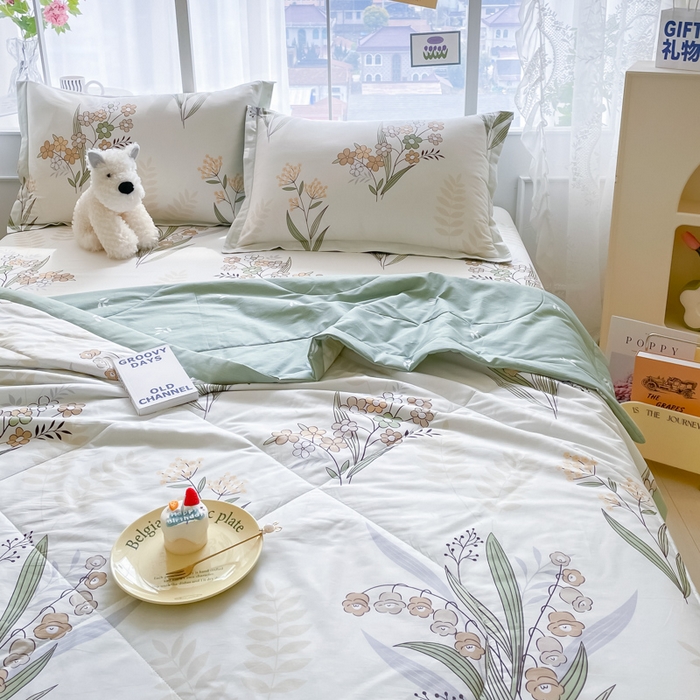 91家纺网 家纺一手货源 找家纺 菲梵家纺 2025春夏新品A类全棉喷气印花夏被 被子被芯 铃兰花语