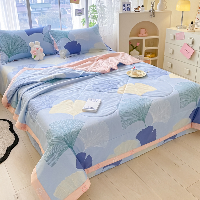 91家纺网 家纺一手货源 找家纺 菲梵家纺 2025春夏新品A类全棉喷气印花夏被 被子被芯 银杏叶