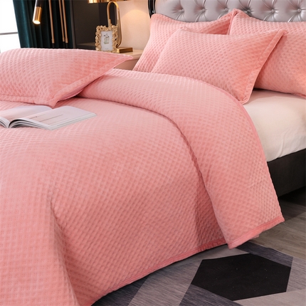芸锦豪 2024新款牛奶绒华夫格床盖 樱花粉