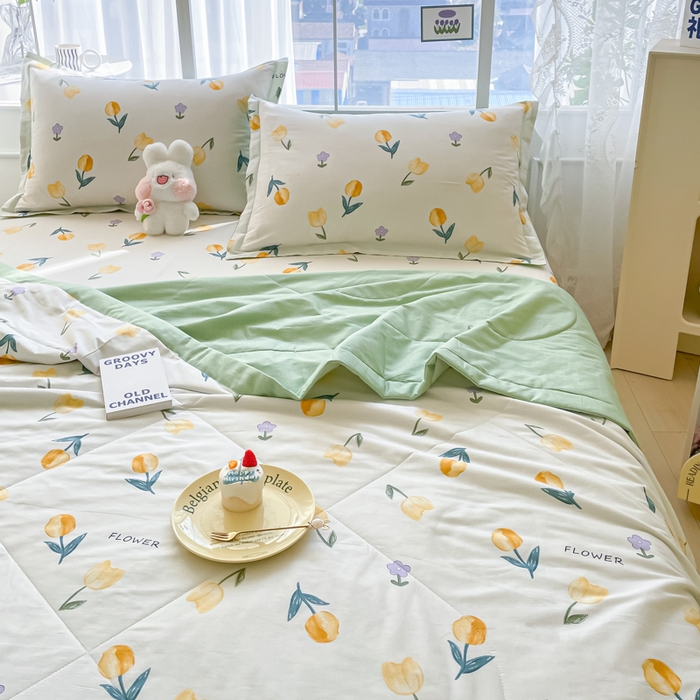 91家纺网 家纺一手货源 找家纺 菲梵家纺 2025春夏新品A类全棉喷气印花夏被 被子被芯 郁金香