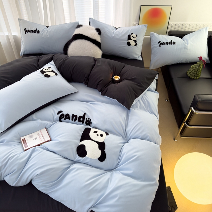 91家纺网 家纺一手货源 找家纺 曼谷家纺 年新款熊猫毛巾绣四件套柔软磨毛床上用品水洗棉套件 熊猫-淡蓝黑