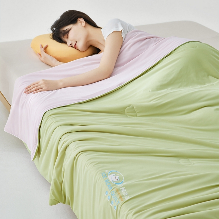 91家纺网 家纺一手货源 找家纺 安莱生活 2024新款小熊冰冰双拼系列高定版即刻凉感夏被3.0升级版 西瓜