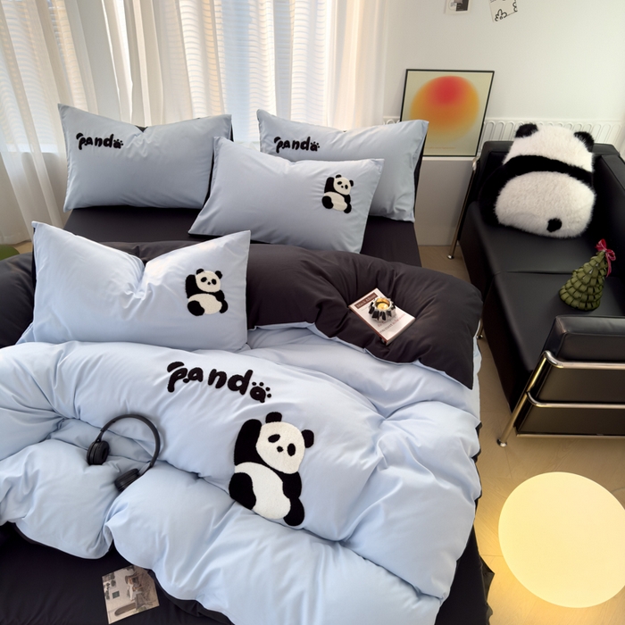 91家纺网 家纺一手货源 找家纺 曼谷家纺 年新款熊猫毛巾绣四件套柔软磨毛床上用品水洗棉套件 熊猫-淡蓝黑