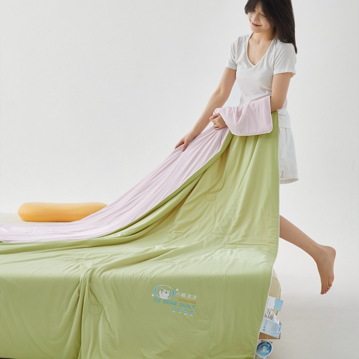 91家纺网 家纺一手货源 找家纺 安莱生活 2024新款小熊冰冰双拼系列高定版即刻凉感夏被3.0升级版 西瓜