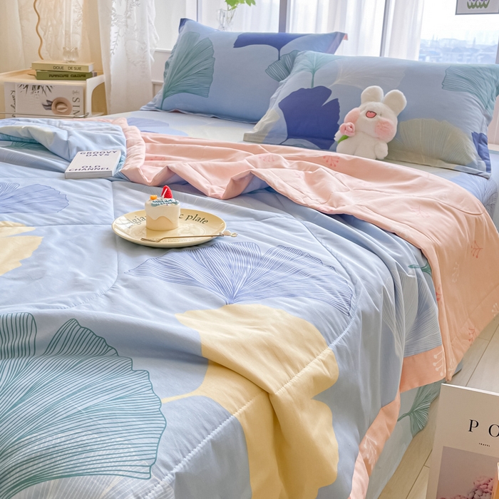 91家纺网 家纺一手货源 找家纺 菲梵家纺 2025春夏新品A类全棉喷气印花夏被 被子被芯 银杏叶