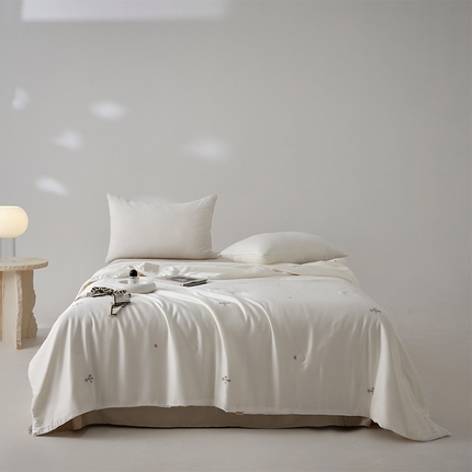 91家纺网 家纺一手货源 找家纺 （总）纪梵茜2025新款蚕丝大豆被夏被提花空调被夏凉被