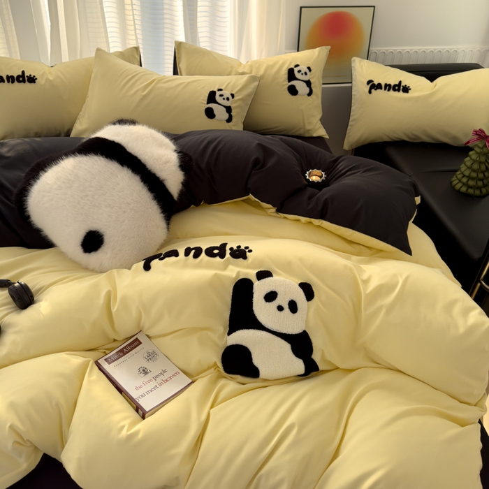 91家纺网 家纺一手货源 找家纺 曼谷家纺 年新款熊猫毛巾绣四件套柔软磨毛床上用品水洗棉套件 熊猫-芝士黑