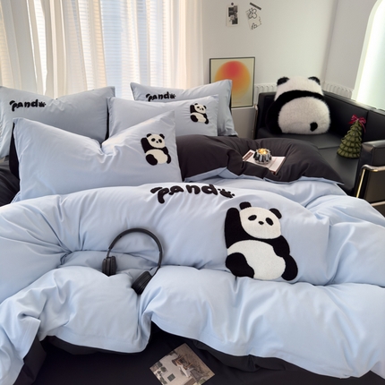 91家纺网 家纺一手货源 找家纺 曼谷家纺 年新款熊猫毛巾绣四件套柔软磨毛床上用品水洗棉套件 熊猫-淡蓝黑