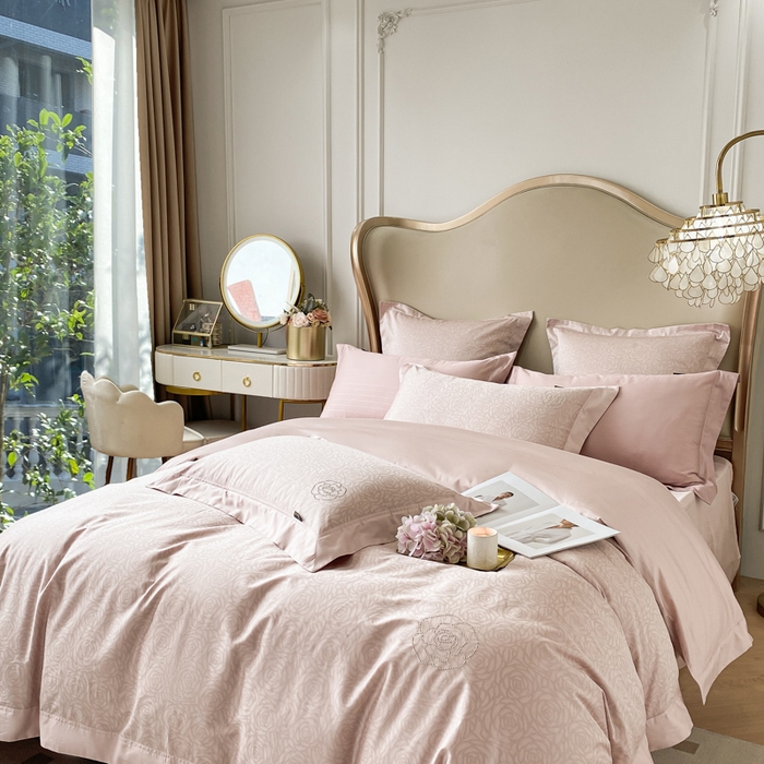 91家纺网 家纺一手货源 找家纺 品家居 2025新款长绒棉宽边印花四件套-邂逅 邂逅粉色