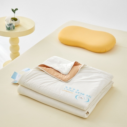 91家纺网 家纺一手货源 找家纺 （总）安莱生活 2024新款小熊冰冰双拼系列高定版即刻凉感夏被3.0升级版