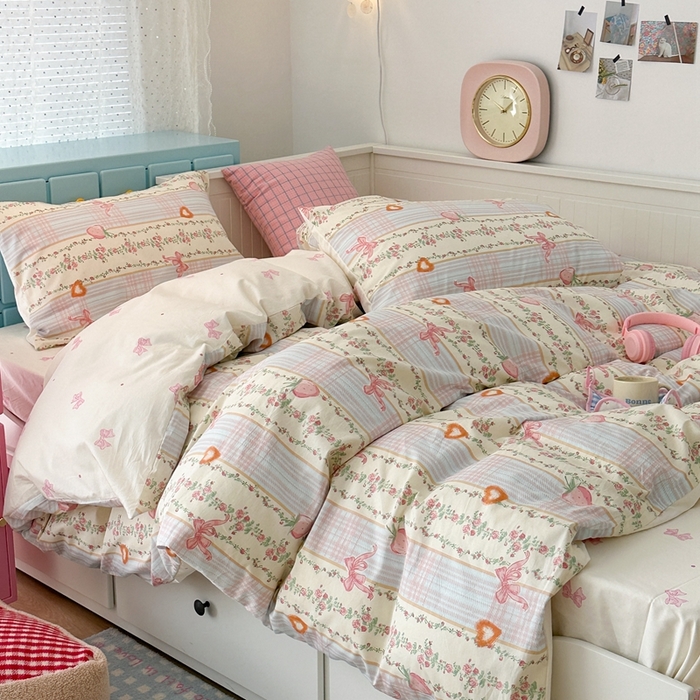 91家纺网 家纺一手货源 找家纺 昔可家纺 2024新款全棉卡通印花四件套 草莓蝴蝶结