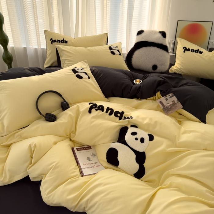 91家纺网 家纺一手货源 找家纺 曼谷家纺 年新款熊猫毛巾绣四件套柔软磨毛床上用品水洗棉套件 熊猫-芝士黑