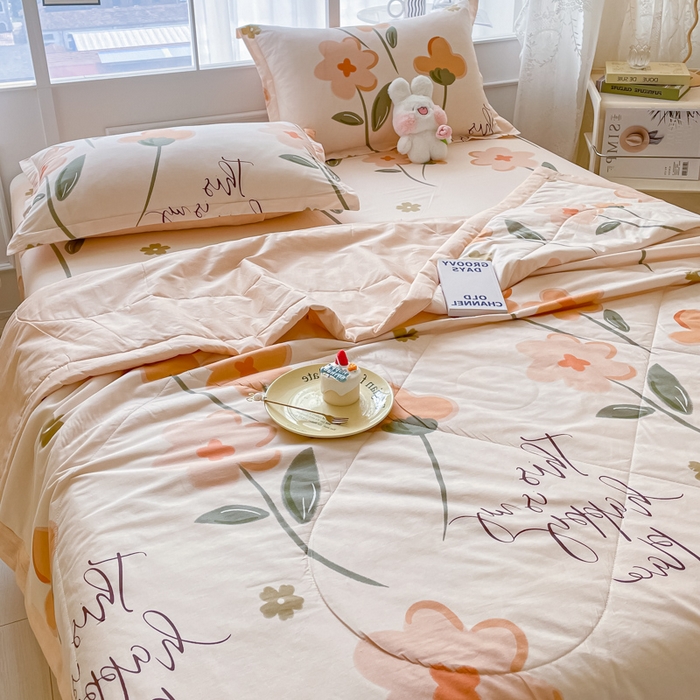 91家纺网 家纺一手货源 找家纺 菲梵家纺 2025春夏新品A类全棉喷气印花夏被 被子被芯 春日暖阳