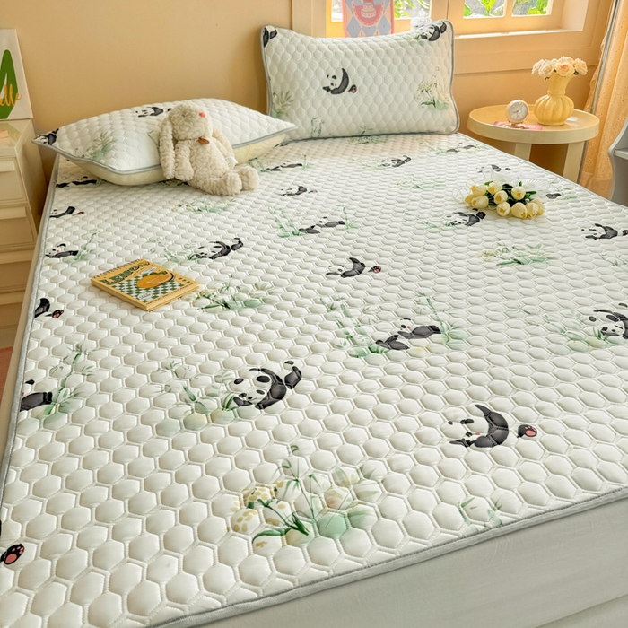 91家纺网 家纺一手货源 找家纺 简宜家居（朝初家纺） 2025新款凉感丝平铺席 熊猫团团