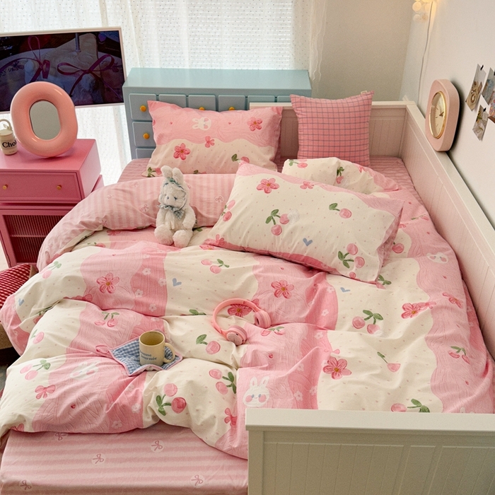 91家纺网 家纺一手货源 找家纺 昔可家纺 2024新款全棉卡通印花四件套 粉色油画樱桃