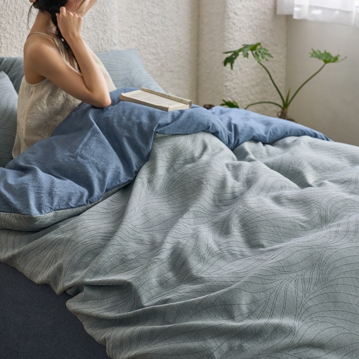 91家纺网 家纺一手货源 找家纺 安莱生活 2025新款双层纱色织提花波浪系列四件套 乱纹波浪 乱纹波浪-深蓝