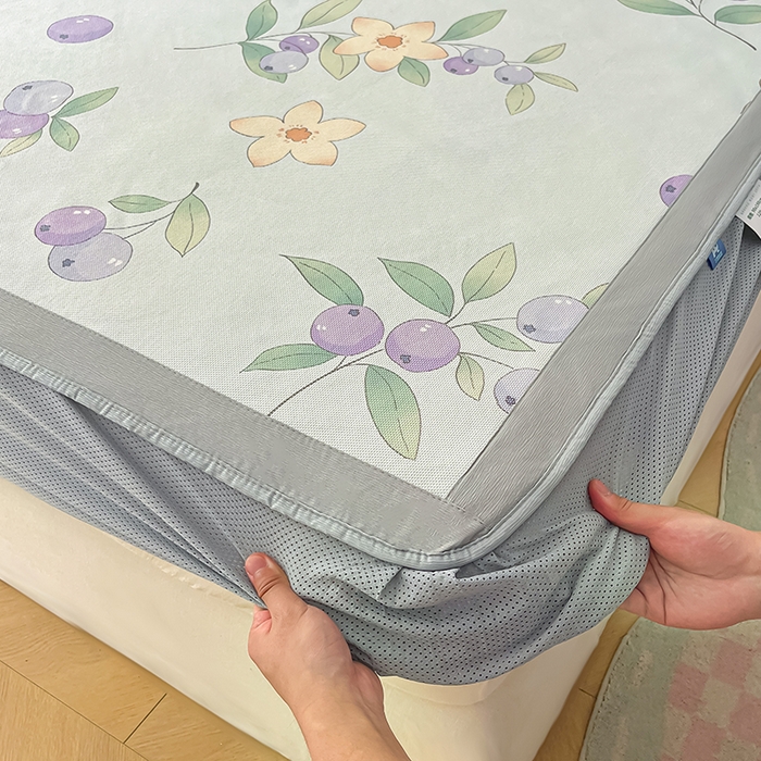 91家纺网 家纺一手货源 找家纺 安哆啦家纺 安哆啦家纺 2024新款A类冰藤印花凉席 蓝莓-床笠款