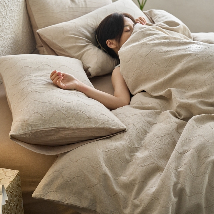 91家纺网 家纺一手货源 找家纺 （总）安莱生活 2025新款双层纱色织提花波浪系列四件套 竖纹波浪