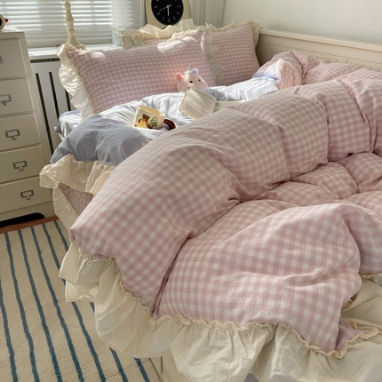 91家纺网 家纺一手货源 找家纺 （总）六巷胡同 2024新款全棉水洗棉韩系少女心花边格子四件套