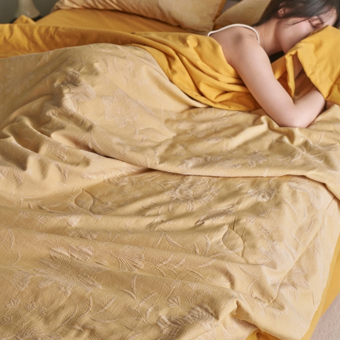 91家纺网 家纺一手货源 找家纺 安莱生活 2024新款高端双层纱色织大提花夏被 馥香 馥香-姜黄