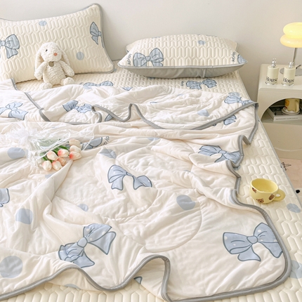 91家纺网 家纺一手货源 找家纺 （总）柒月家居 2024新款印花小清新款乳胶凉席床席款夏被四件套