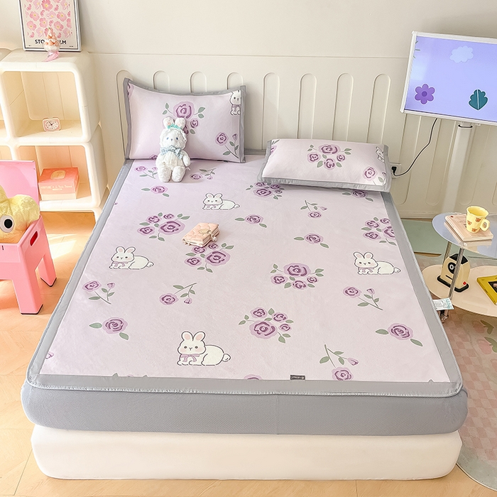 91家纺网 家纺一手货源 找家纺 安哆啦家纺 安哆啦家纺 2024新款A类冰藤印花凉席 紫花兔-床笠款