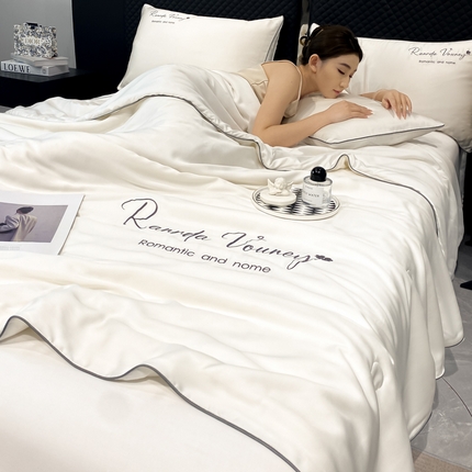 91家纺网 家纺一手货源 找家纺 （总）绘萱家居 2025爆款绣花水洗天丝夏被四件套水洗真丝夏被冰丝夏凉被空调被-梵宝