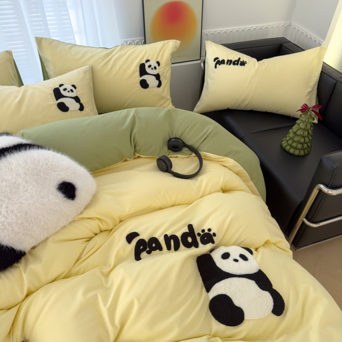 91家纺网 家纺一手货源 找家纺 曼谷家纺 年新款熊猫毛巾绣四件套柔软磨毛床上用品水洗棉套件 熊猫-芝士绿