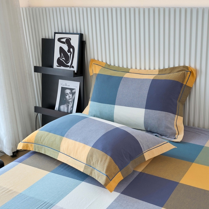 91家纺网 家纺一手货源 找家纺 三沁家居 2024新款格子色织全棉水洗棉四件套 宽边 幻彩蓝