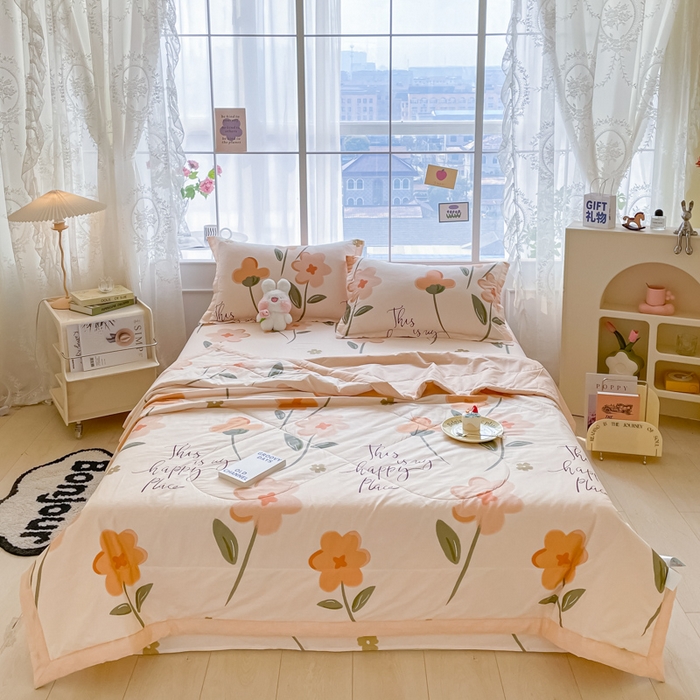 91家纺网 家纺一手货源 找家纺 菲梵家纺 2025春夏新品A类全棉喷气印花夏被 被子被芯 春日暖阳